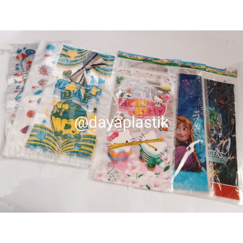 

PLASTIK ULANG TAHUN 18×35