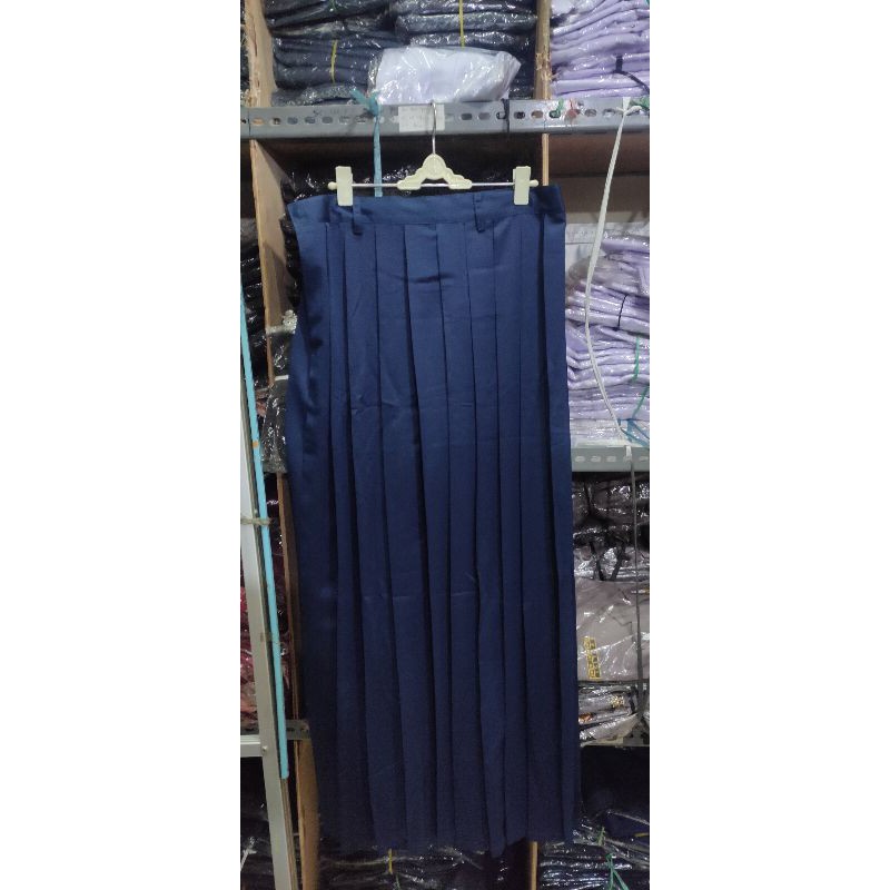 request custom rok  merah , biru,  putih SD  SMP& SMA mode rempel atau adu manis