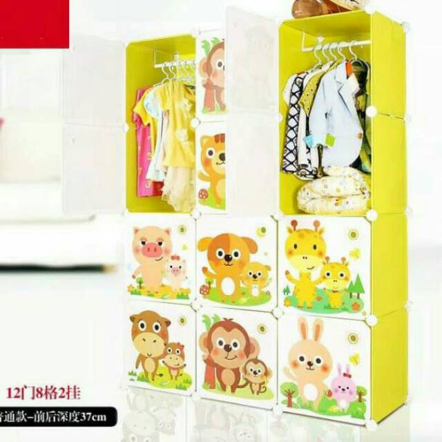 Lemari plastik 12 pintu