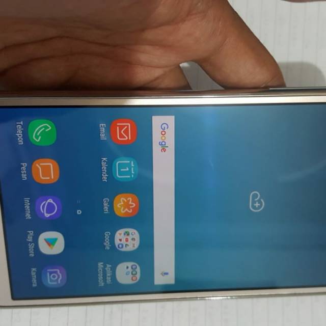 Samsung J7 Core