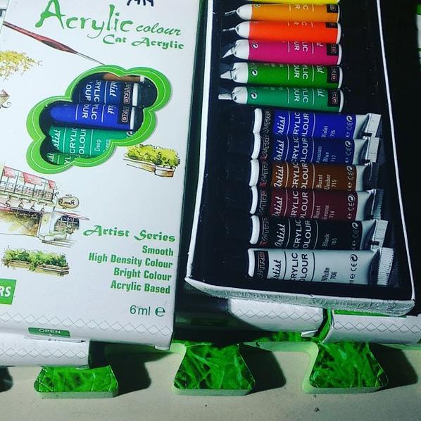 

☞ Cat akrilik/acrylic Vtro ✹
