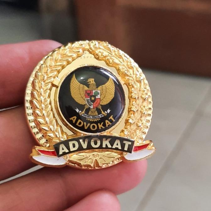 lencana advokat/pin advokat