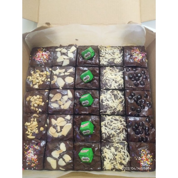 

Brownies Maniis Sekat 25 Jumbo