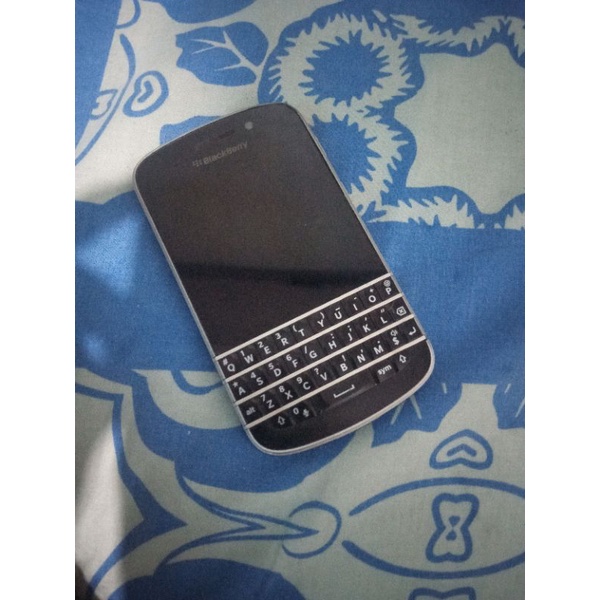 blackberry Q10 minus