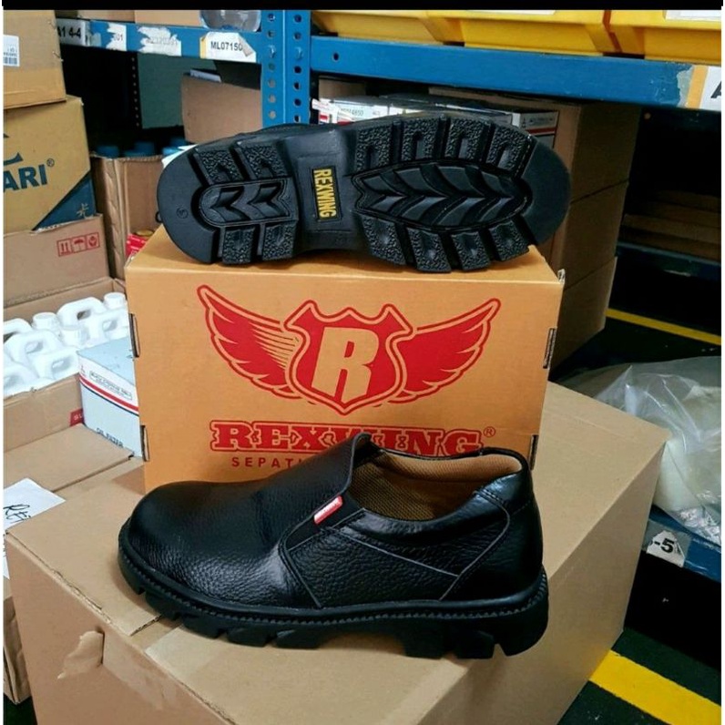 SEPATU SAFETY UJUNG BESI SEPATU SLIP ON SEPATU KULIT ASLI SEPATU PRIA SOL KARET KUAT REXWING (RX 02)