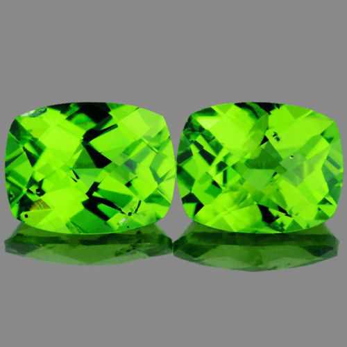 VVS Matching Pair Cushion Checkerboard 9x7mm Natural Unheated Green Peridot 4.50tcw PD835