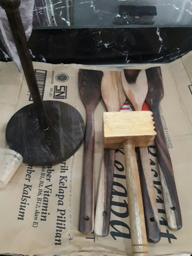 1 Set Dapat 4 Item / Set Alat Masak Kayu / Sutil / Sodet / Solet Kayu / Spatula Kayu Sonokeling Sono