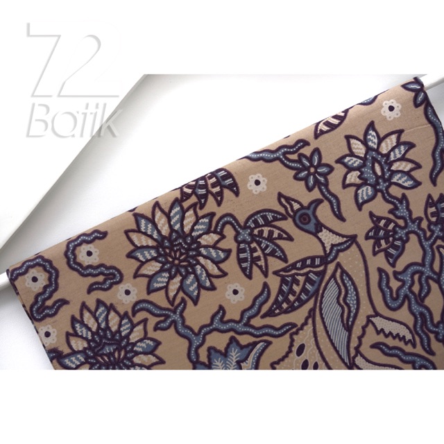 KAIN BATIK KATUN Premium Motif Burung Kembang Warna Krem Cream Putih Tulang 724793 Cap 72 Jarik Jarit Samping Kebat Panjang Batik Katun Modern Premium Bahan Seragam Batik Pernikahan Kantor Keluarga Murah Kamen Jadi Batik Bali Lembaran