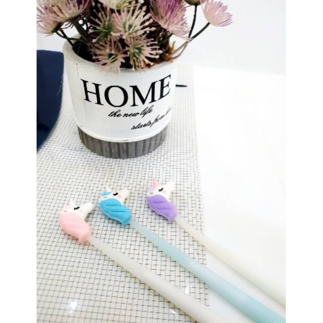 

Pulpen Unicorn Legend / Pen Karet / Bulpoint / Pulpen Karakter Lucu Karet