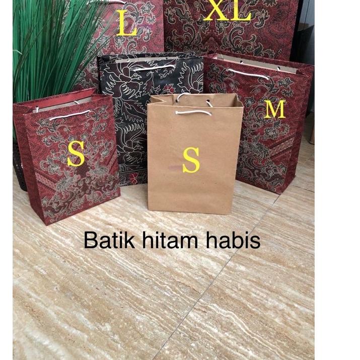 

Promo - 12 PCS XL Paper Bag / PaperBag Batik - Polos Grosir / Lusinan Ukuran XL / Kantong Hadiah ,,