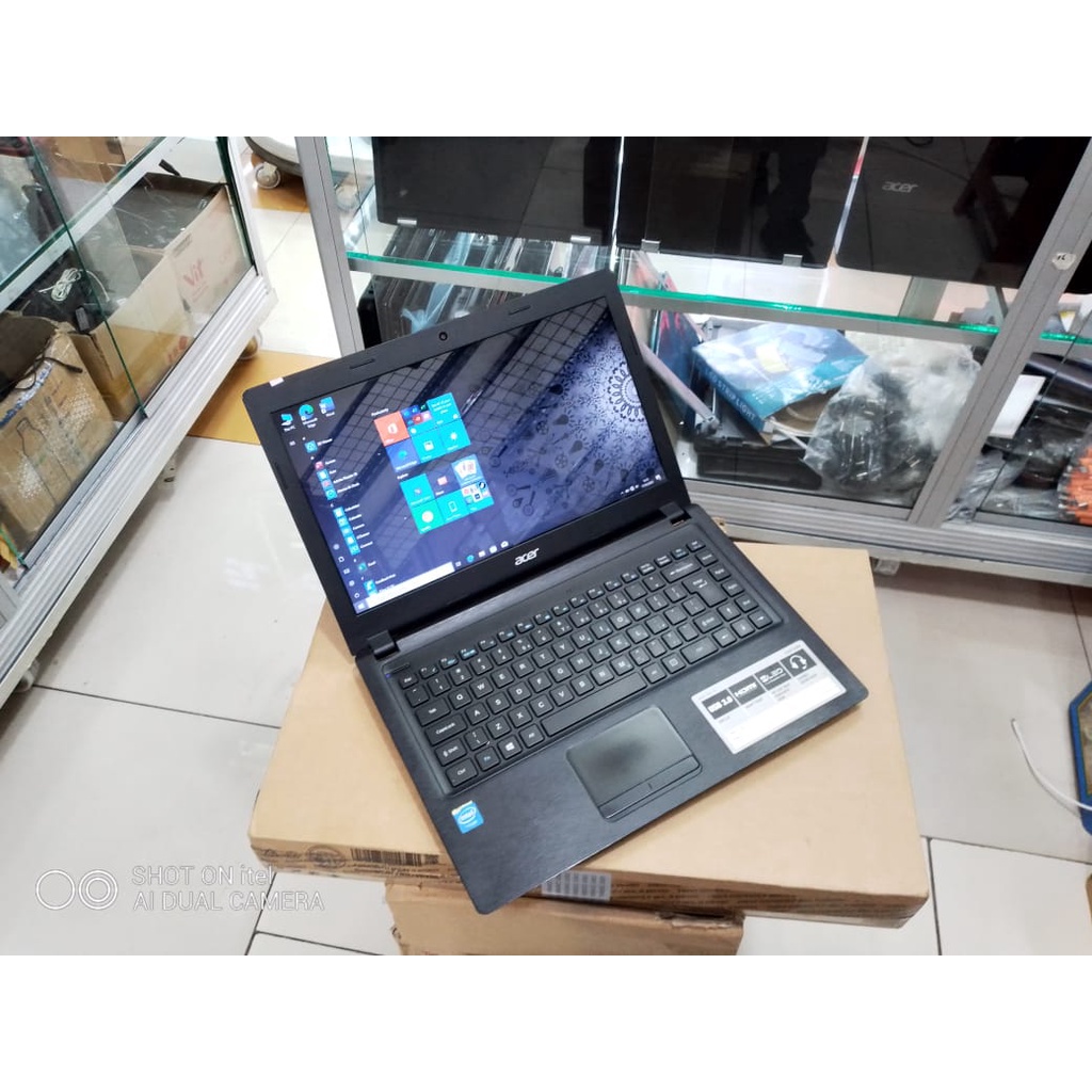 LAPTOP LEPTOP ACER  RAM 4GB HDD 500GB 14 INC GENERASI BARU WINDOWS10  SIAP PAKAI