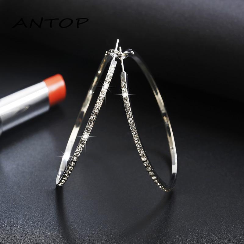 Anting Bentuk Geometris Aksen Berlian Bahan Alloy Gaya Retro