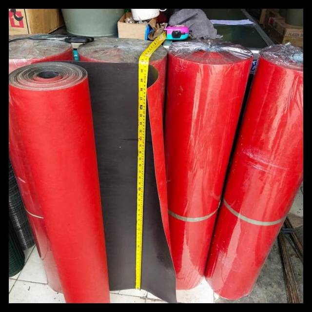Karpet talang Air Merah