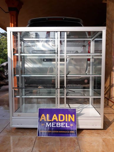 Etalase Satu Meter Sidoarjo