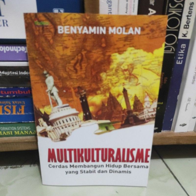 

Benyamin molan Multikulturalisme buku
