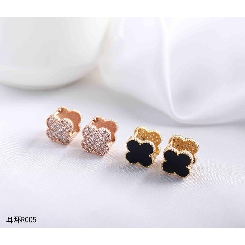 Anting-anting titanium R005.7376