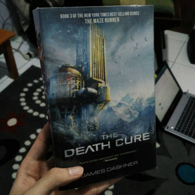 Death Cure: Maze Runner, book three [Bahasa Indonesia]