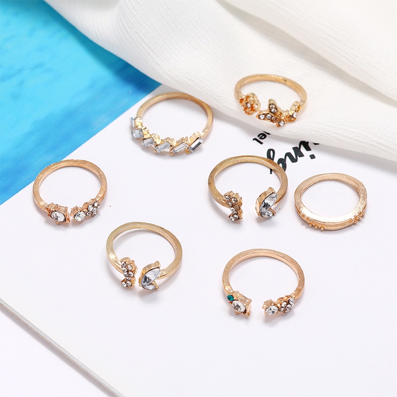 COD❤7 Set Cincin titanium Bentuk Kupu-Kupu Bintang Bulan Warna Emas Gaya Retro Bohemian Aone