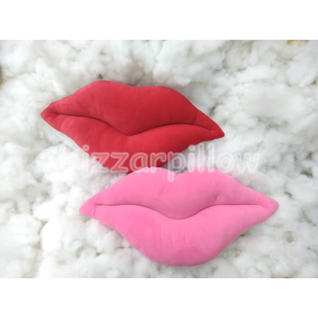 Bizzarpillow Bantal Sofa Bantal Bibir Size M BZ187