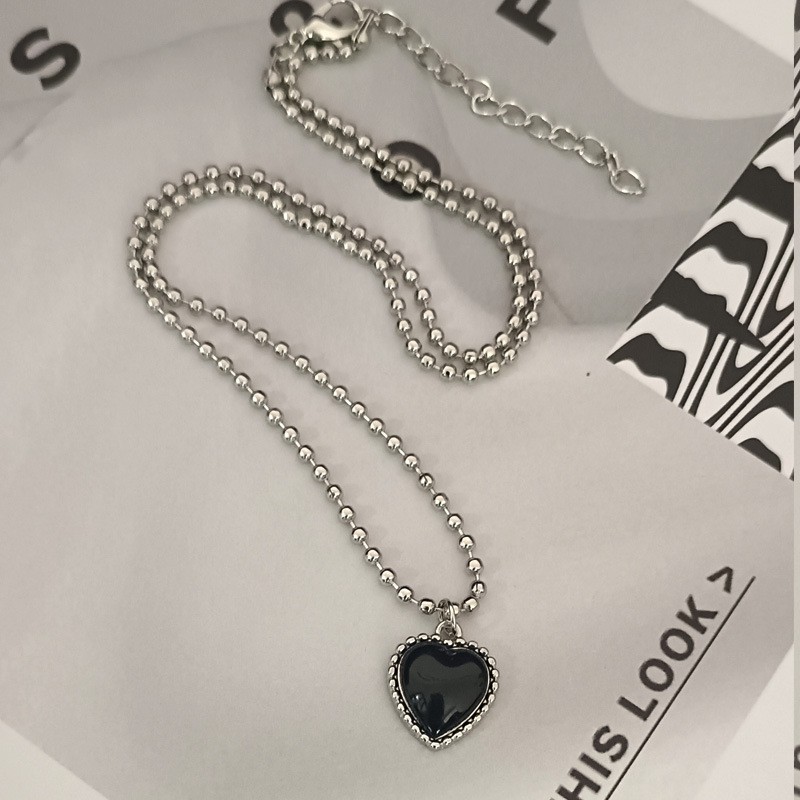 New casual sweet niche design love round bead clavicle chain