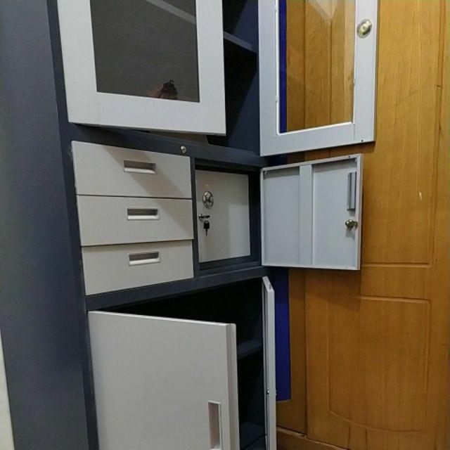 Lamari Arsip Kombinasi Kaca Dan Plat Besi Pintu Kupu