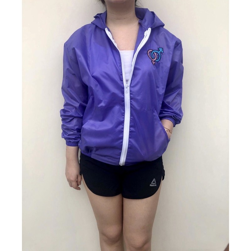 jaket windbreaker ungu