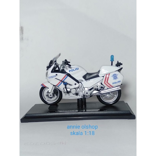 skala 1:18 diecast miniatur motor yamaha fjr 1300 a custom polisi Indonesia lantas