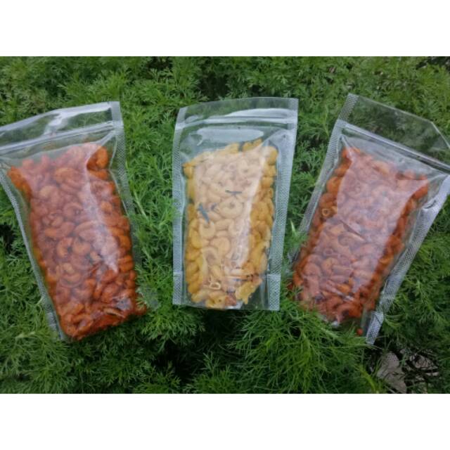 

makaroni dengan varian rasa pedas,original,bbq ukuran 75gr