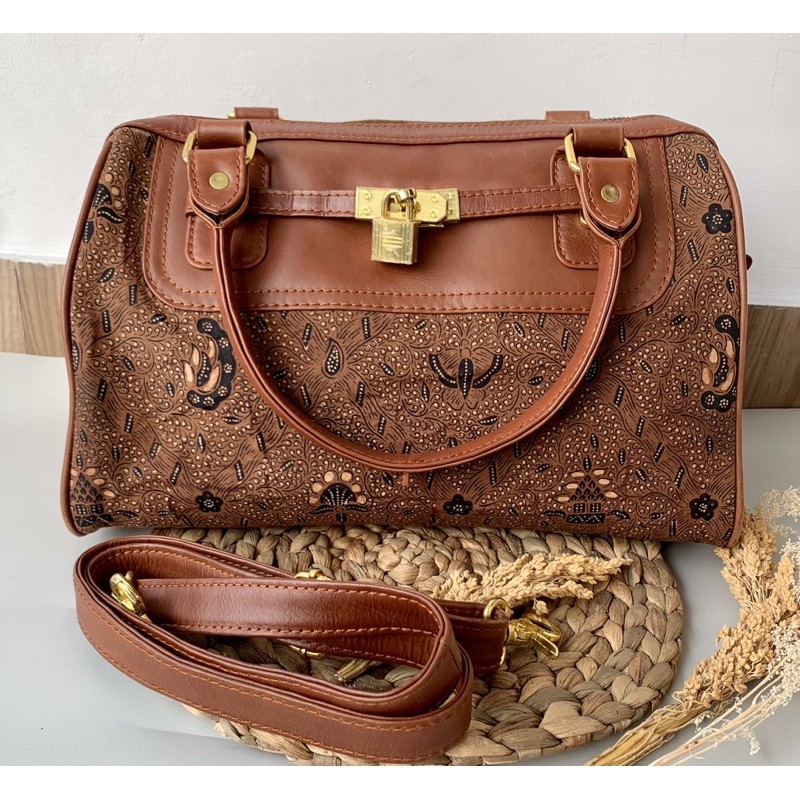 Tas batik tulis gendhis kulit asli preloved
