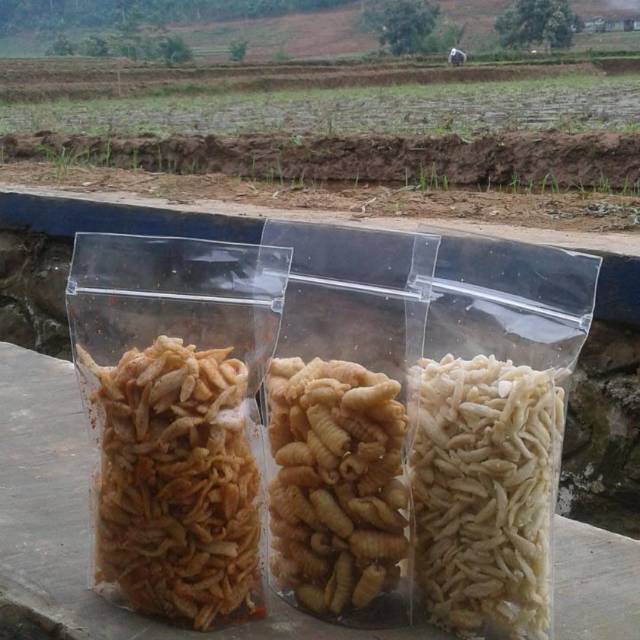 

Kue garpu cikur dan kue citruk