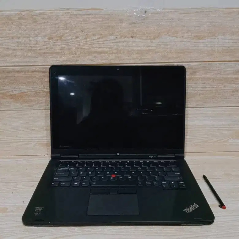 Lenovo Thinkpad Yoga 12 i7 RAM 8GB SSD 128GB SECOND BEKAS