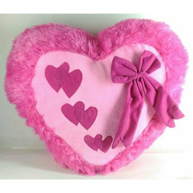 

Bantal Love Pita