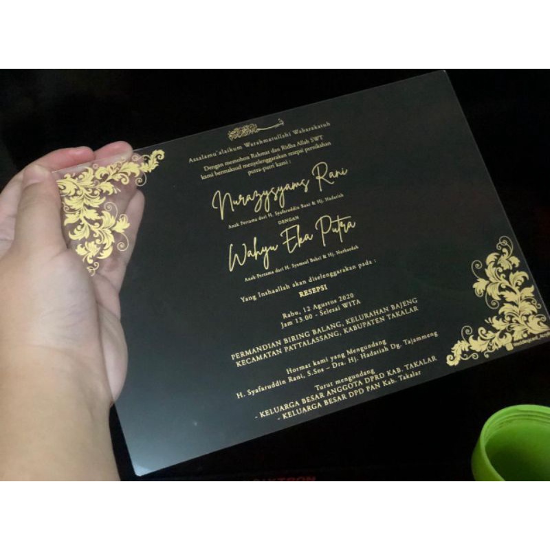 undangan akrilik/acrylic invitation/kartu undangan akrilik/undangan akrilik murah/undangan pernikaha