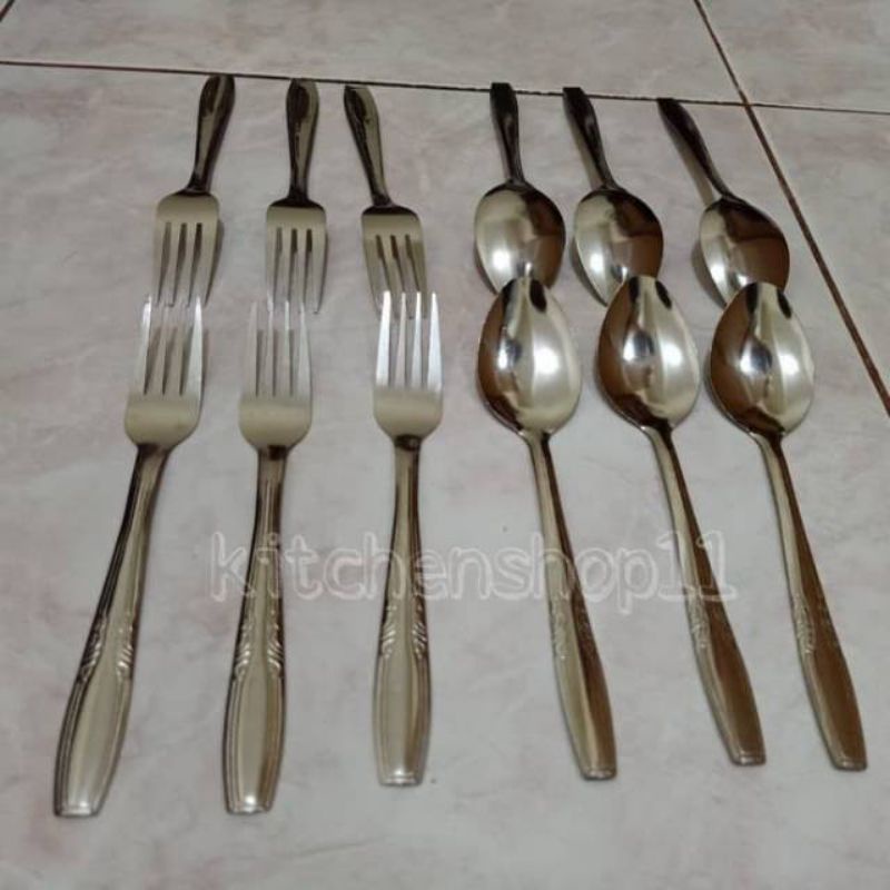 Sendok makan tebal stainless / Sendok tebal polos stainless / sendok Makan caffe stainless / sendok makan tebal stainless / sendok stainless tebal polos