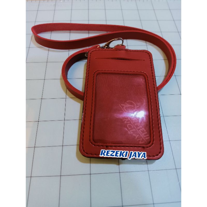 

ID CARD NAME TAG TALI MERAH DOFF 4 SLOT