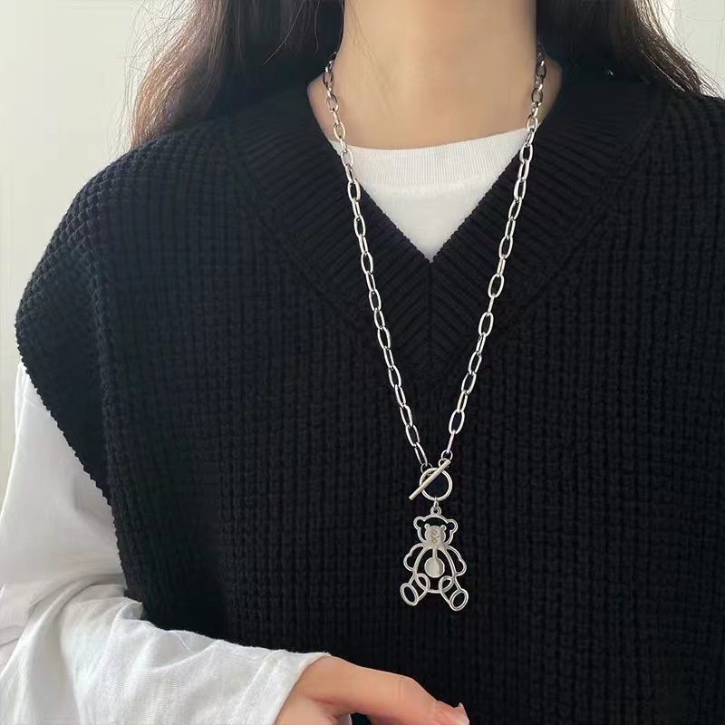 Kalung Rantai Panjang Multilayer Desain Beruang Hati Gaya Hip Hop Untuk Wanita