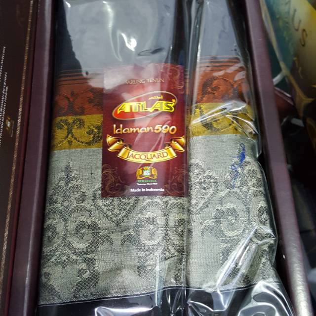 Atlas idaman jacquard