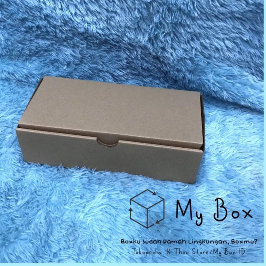 

Ready Banyak ♖ Dus Box Kue / 25 x 12 x 7 cm / 10 pcs / E flute / Packaging / Brownies / Pizza,,