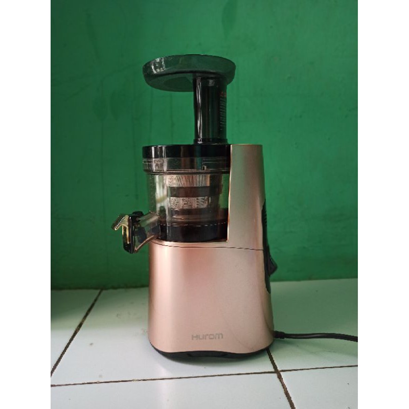 Jual Hurom Slow Juicer HAA series Rose gold (PRELOVED) Shopee Indonesia