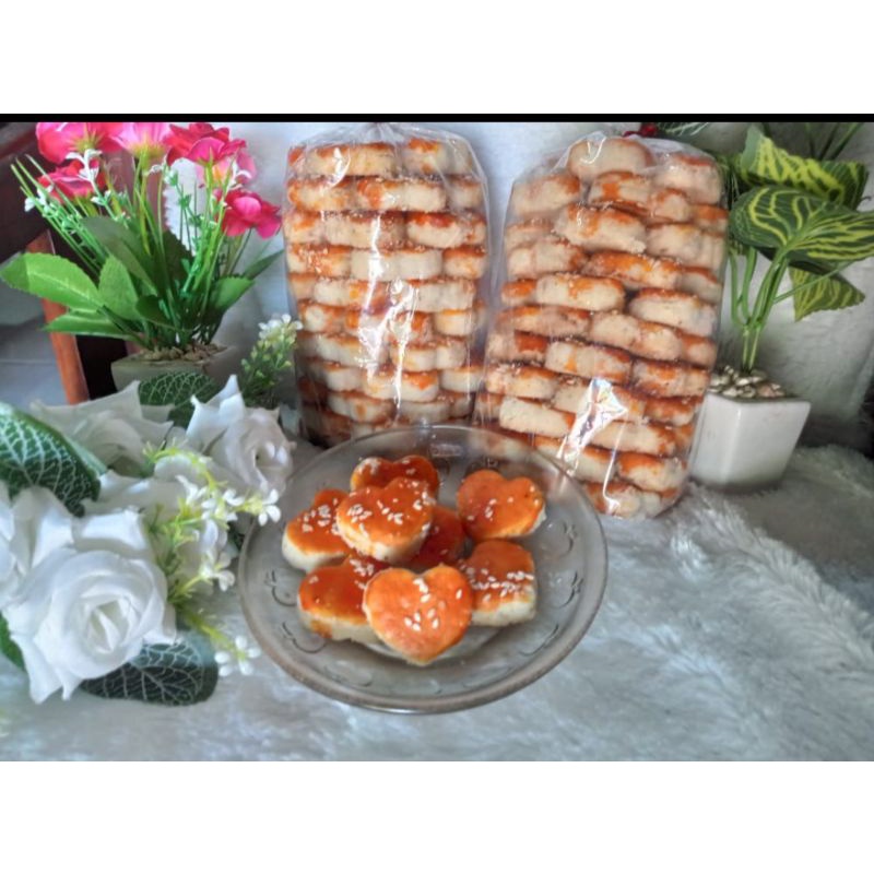 

Kue Kacang Enaak kemasan mika isi 28 pcs