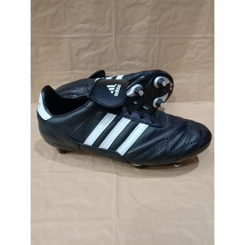 sepatu sepak bola pul besi  kulit sapi asli