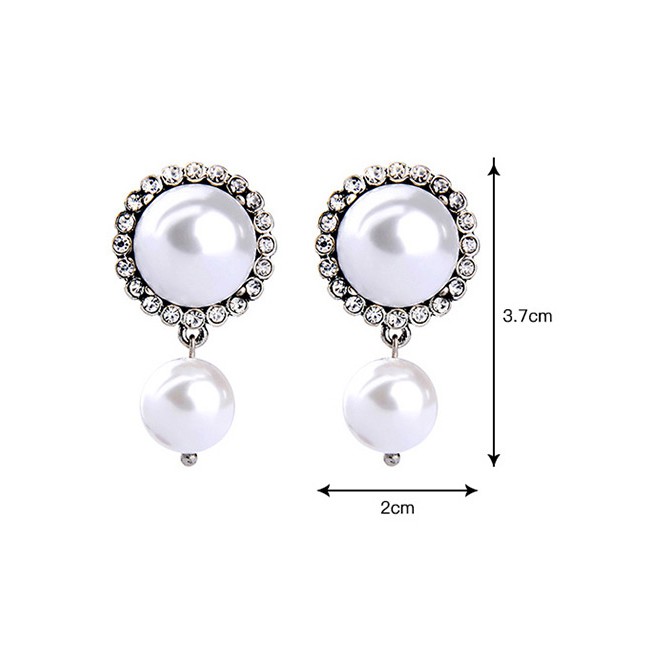 LRC Anting Tusuk Fashion Silver Color Diamond Decorated Earrings