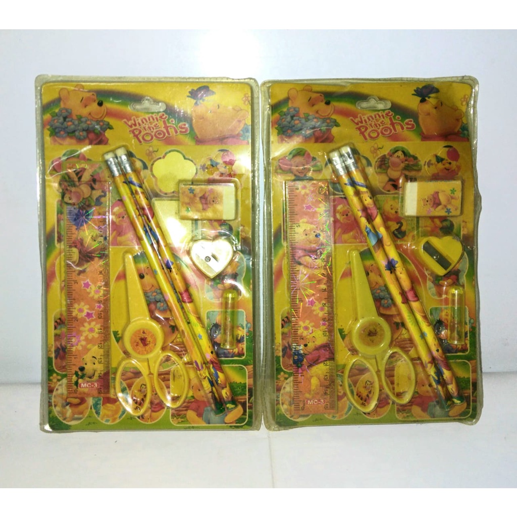 

Satu Set Alat Tulis Motif Winnie The Pooh