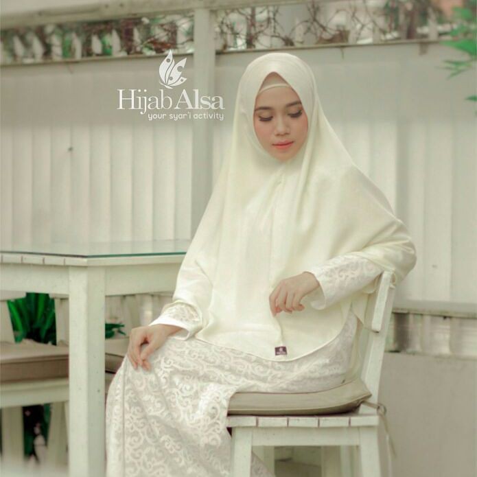 Khimar Raisa by Hijab Alsa Cream uk. L Khimar syar'i / Hijab syar'i /Jilbab syar'i /Kerudung syar'i