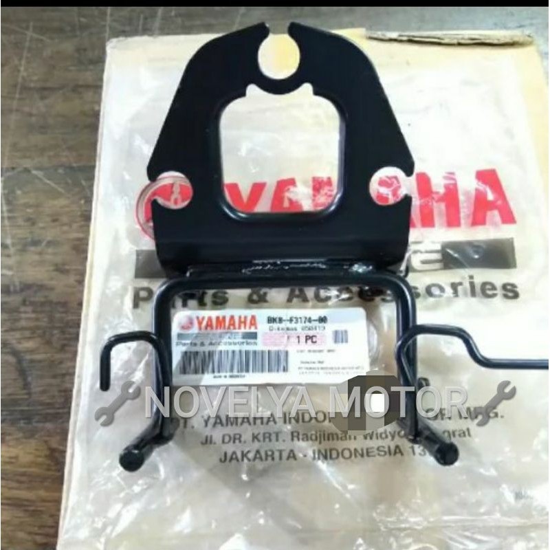 STAY, HEADLIGHT BRACKET BATOK LAMPUDEPAN VIXION R VIXION ADVANCE LED ORI YAMAHA BK8-F3174-00