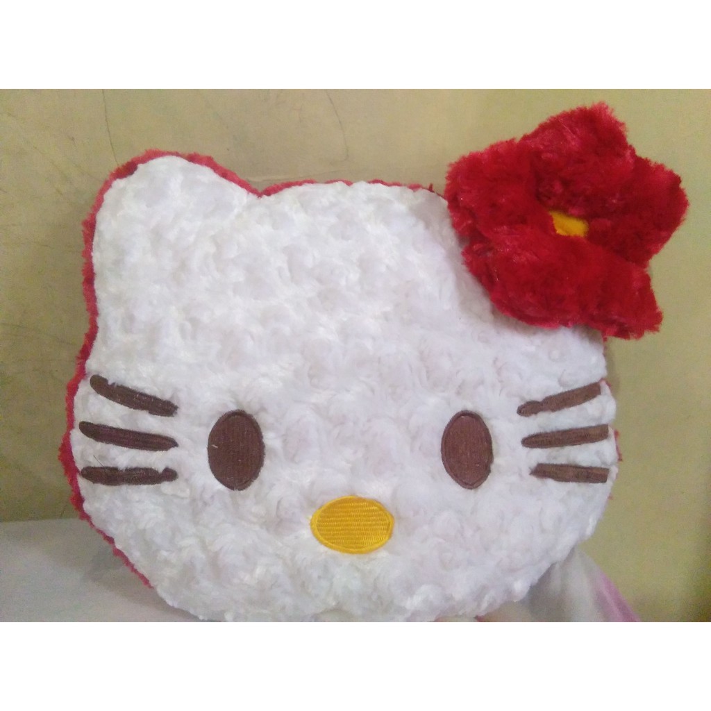 Boneka bantal Hello Kitty