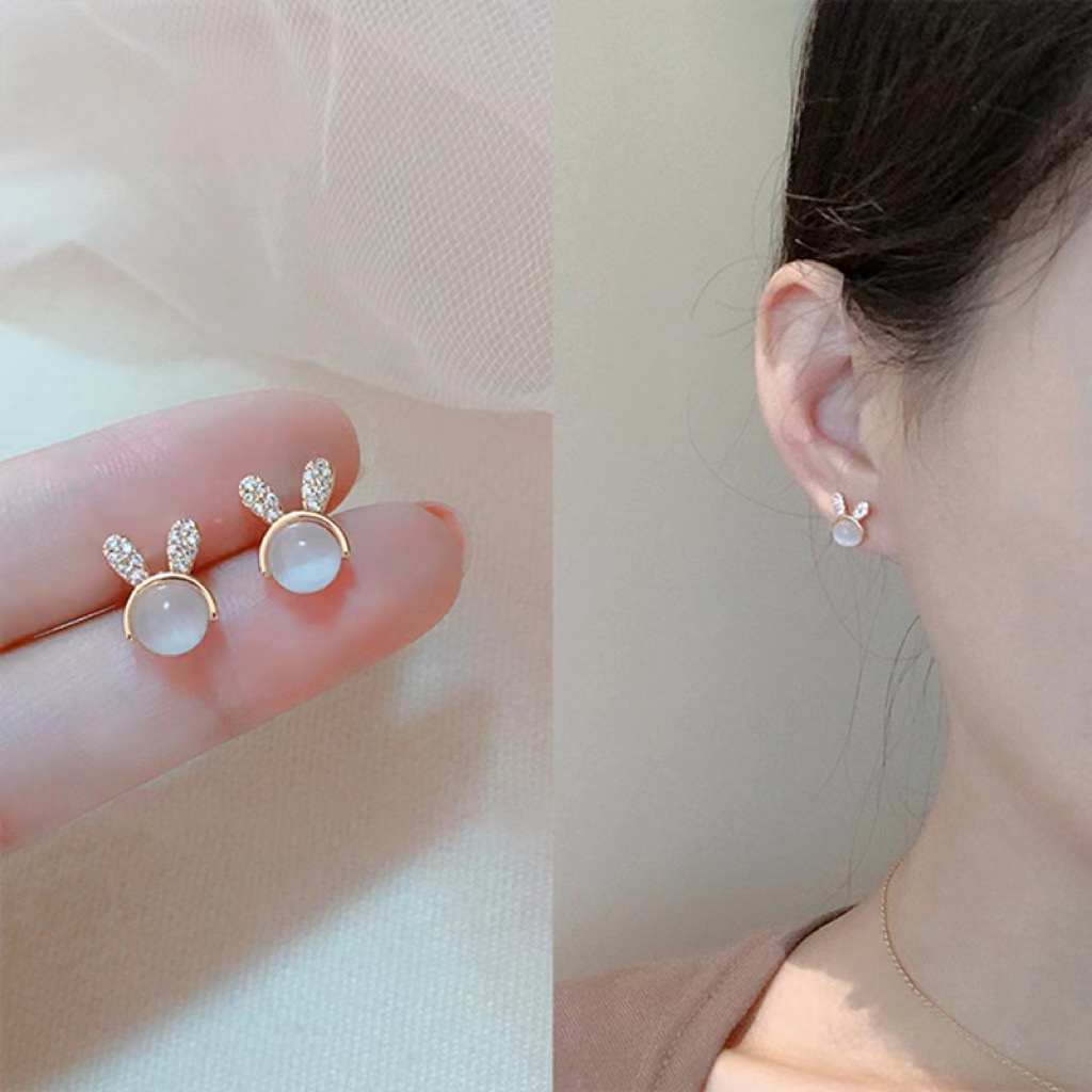 Anting Tusuk Bahan Alloy Desain Kelinci Hias Opal Gaya Trendy Untuk Wanita