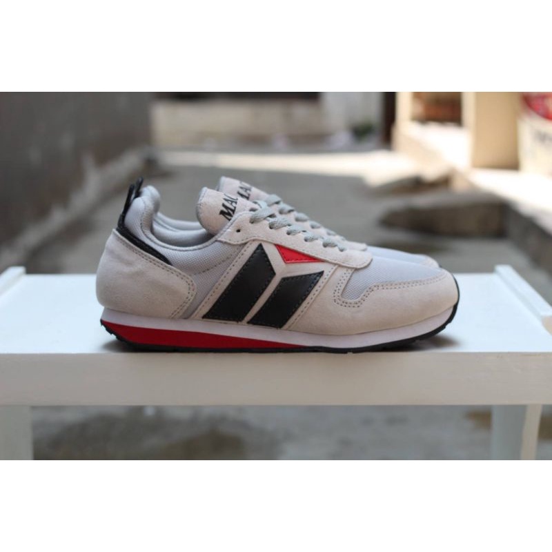 SEPATU Kets GRADE ORI MACBETH USA KLASIK. UKURAN 39-43