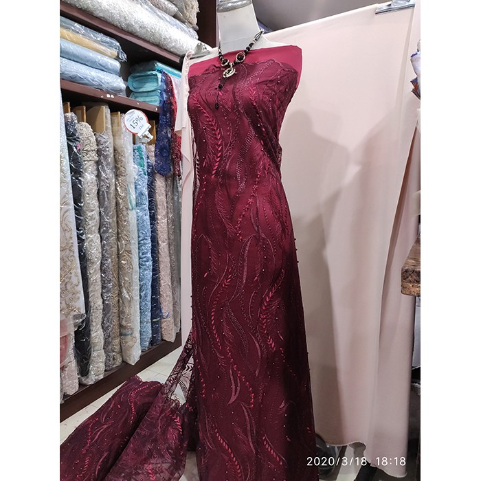 Kain Tile Brokat Salur Mutiara - Merah