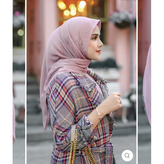 Buttonscarves Everyday Tapis Embossed - ORCHID HAZE